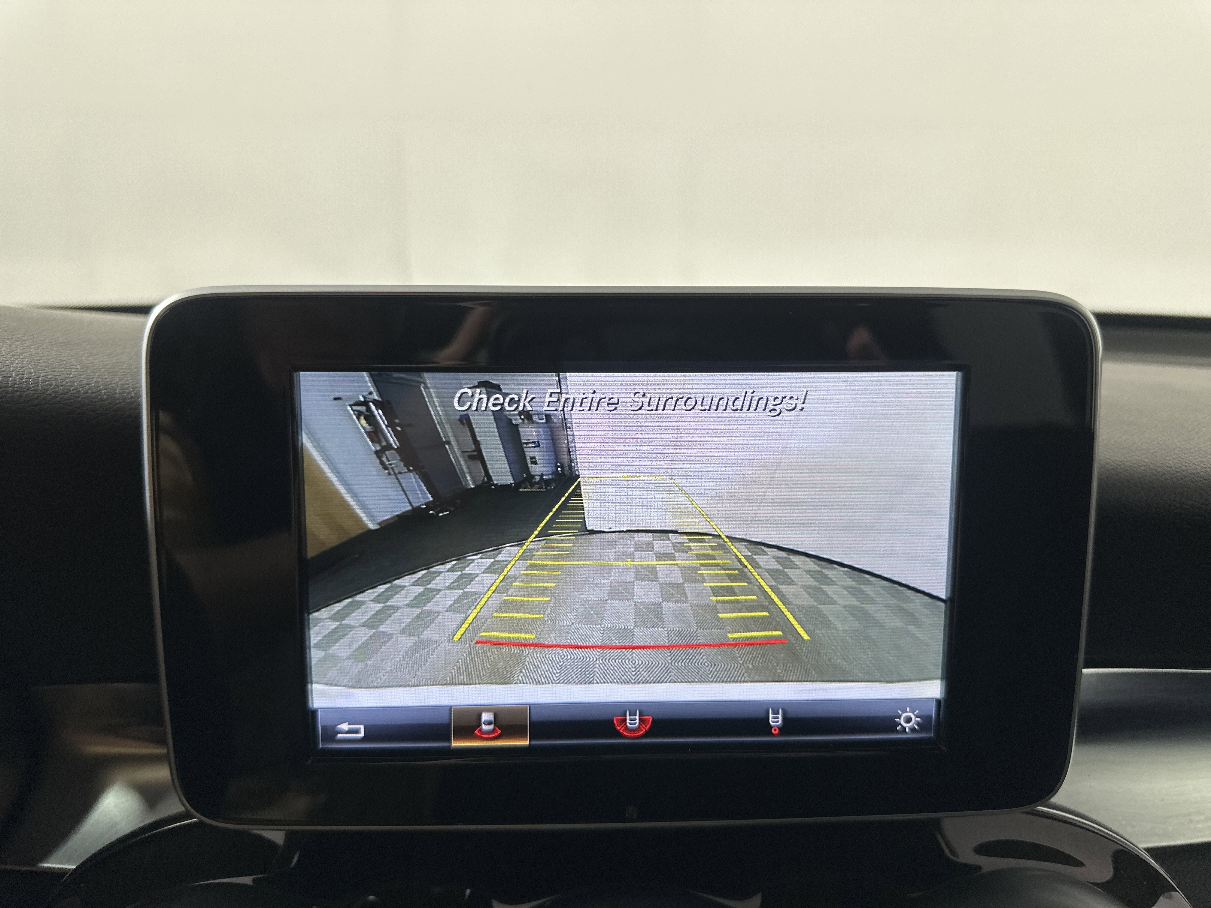 Used 2017 Polar White Mercedes-Benz GLC 300 image 16