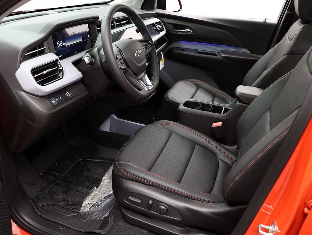 2027 Chevrolet Bolt RS - Photo 13
