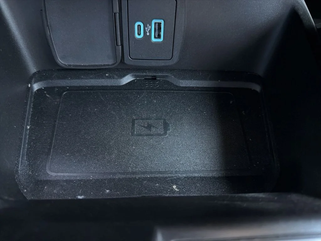Used 2022 Gray Ford Wildtrak image 27