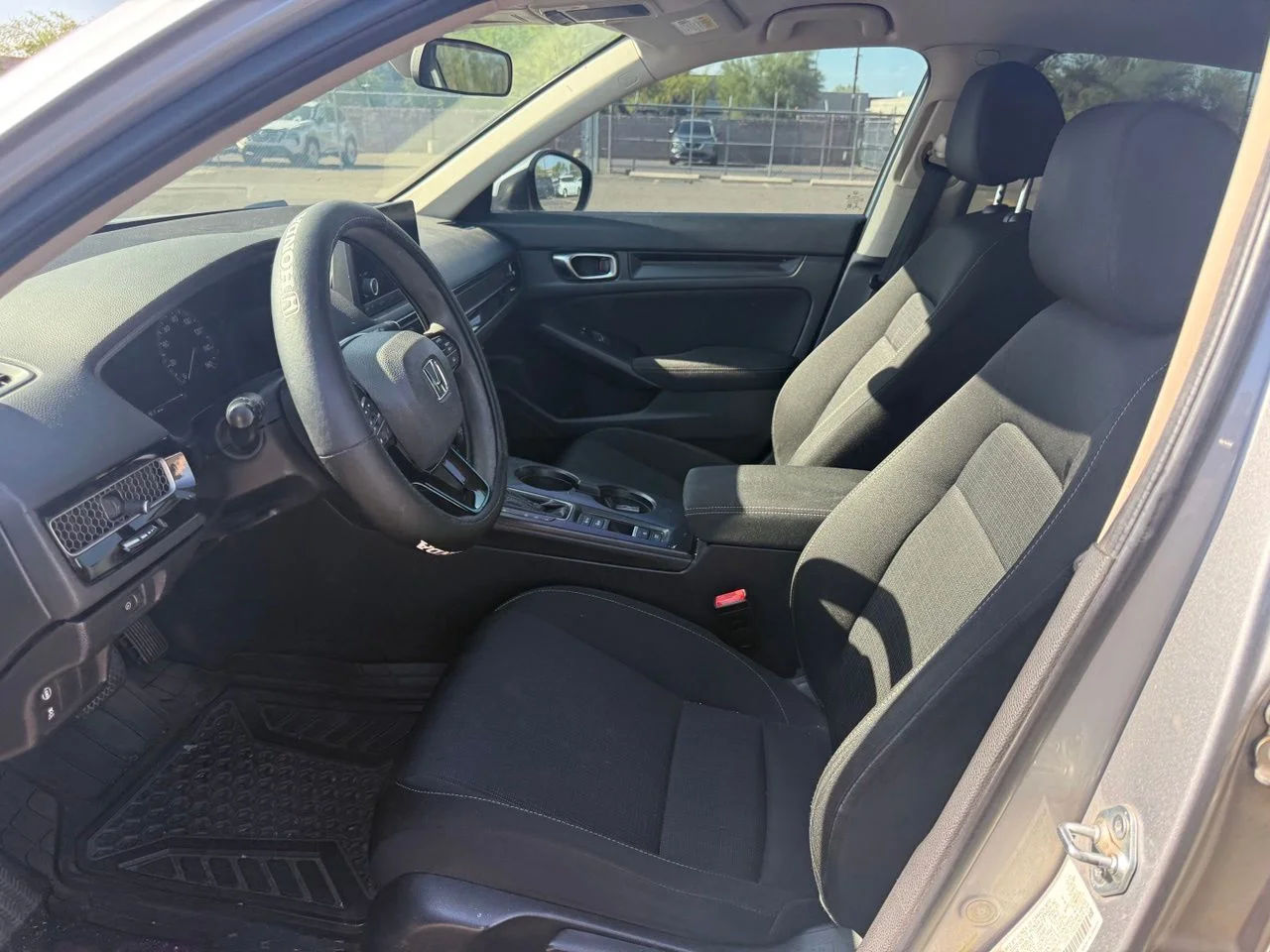 Used 2022  Honda LX image 12