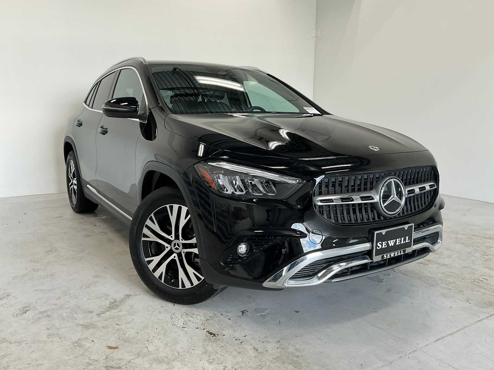 Certified Used 2026 Night Black Mercedes-Benz GLA 250 image 3
