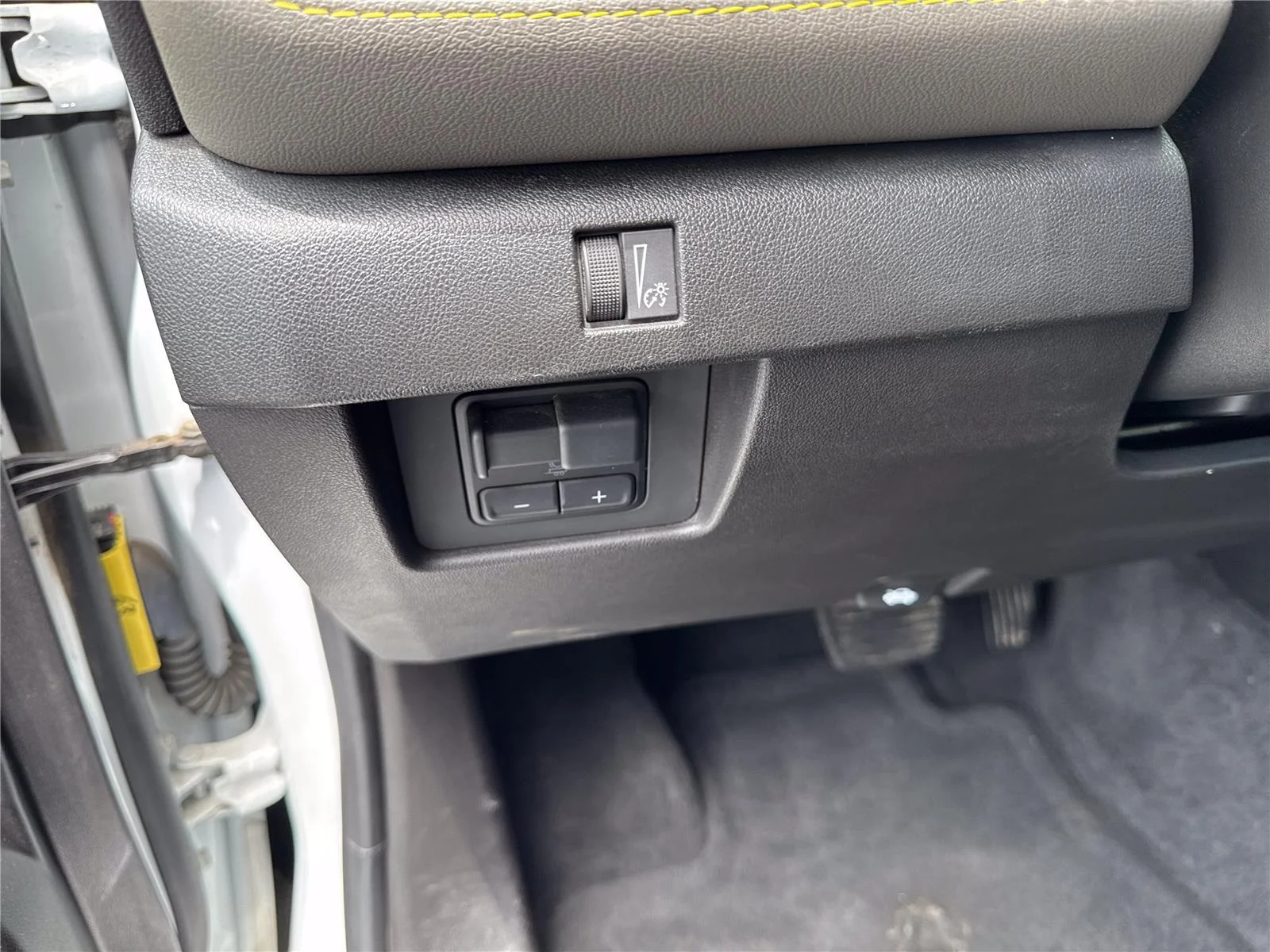 Used 2023 Summit White Chevrolet ZR2 image 20