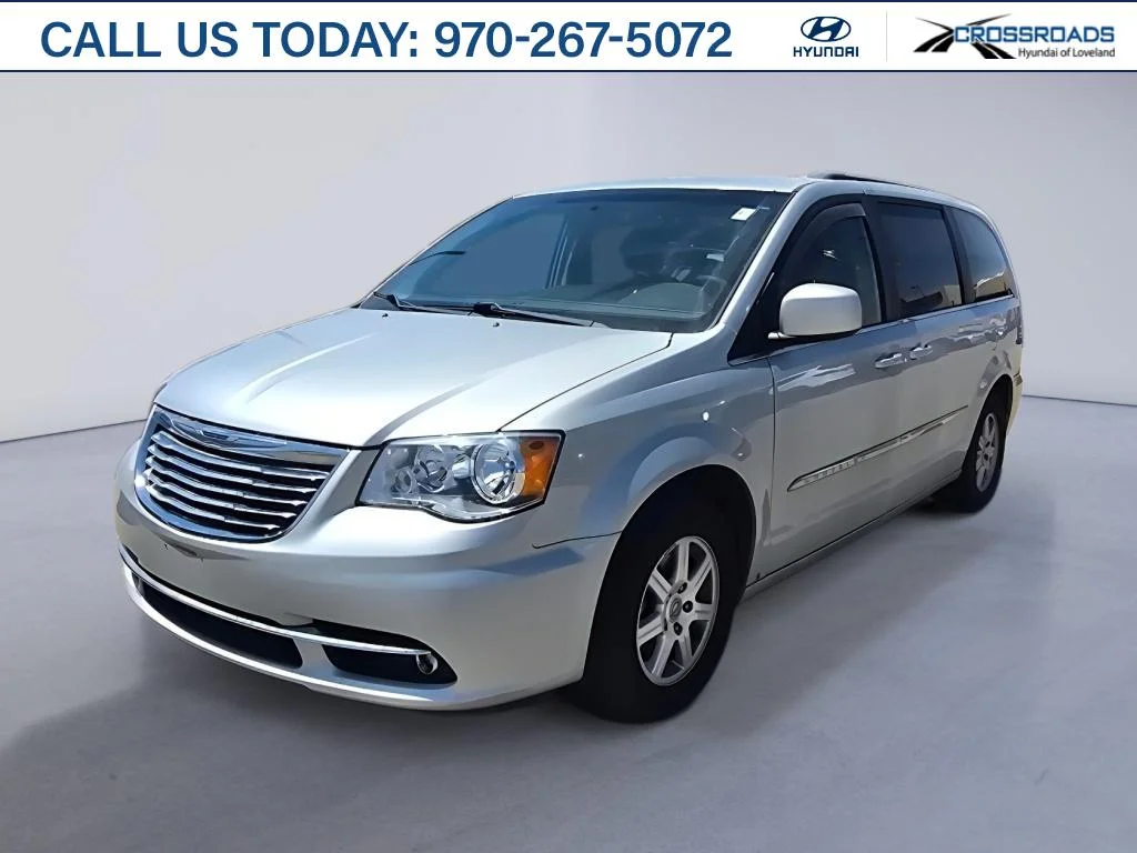 Used 2011 Bright Silver Metallic Clearcoat Chrysler Touring image 1