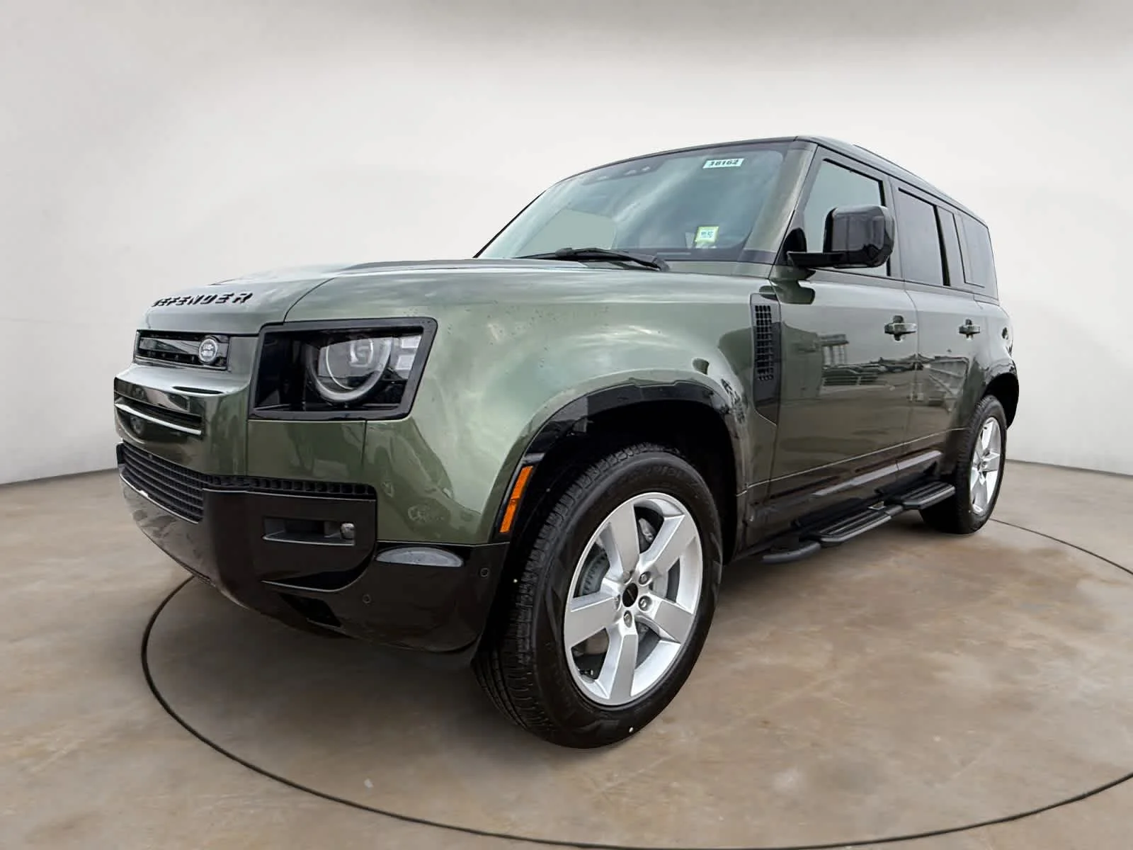 2026 Land Rover Defender 110 X-Dynamic SE