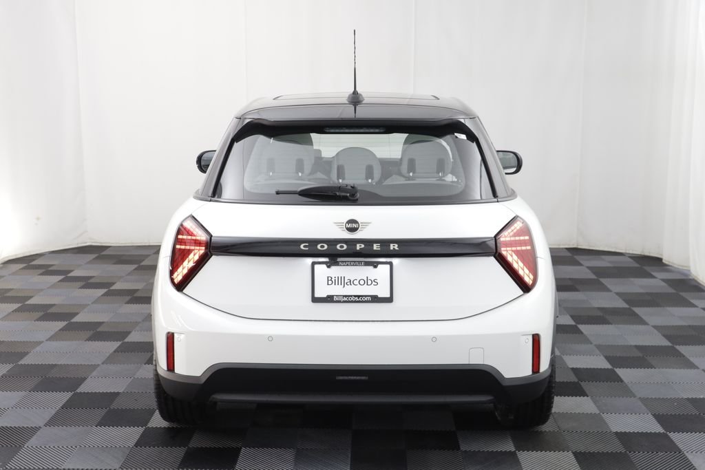 New 2026 White Metallic MINI Oxford Edition image 17