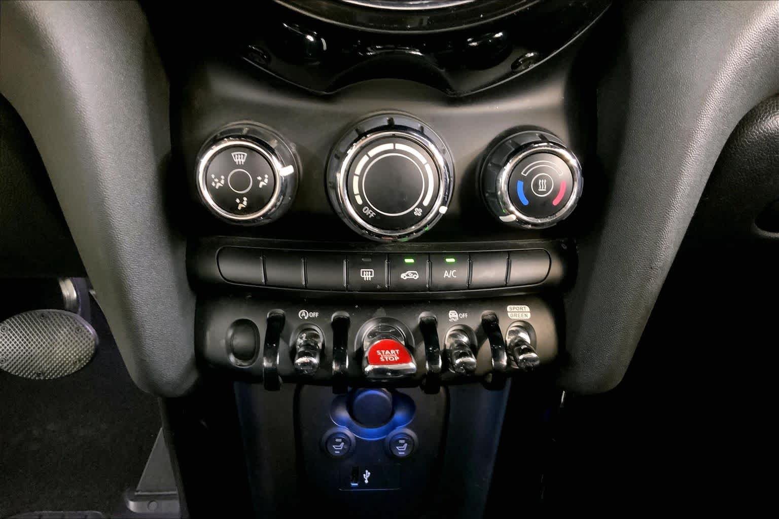 Used 2021 Midnight Black Metallic MINI Cooper S image 34
