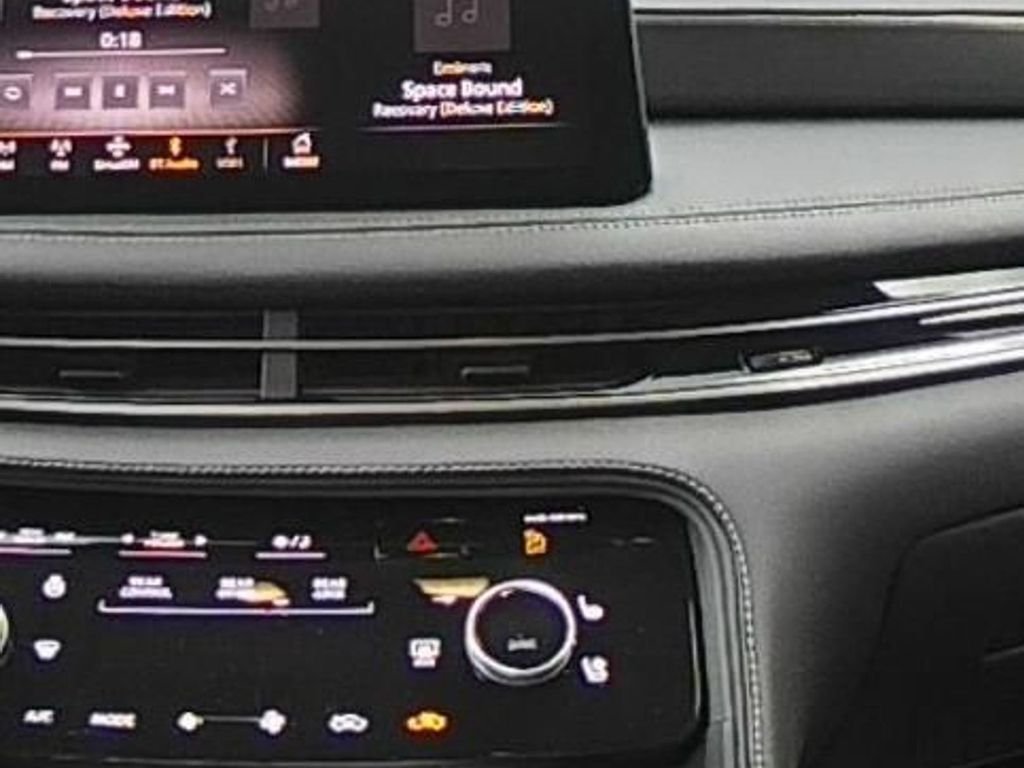 2025 INFINITI QX60 LUXE - Photo 14