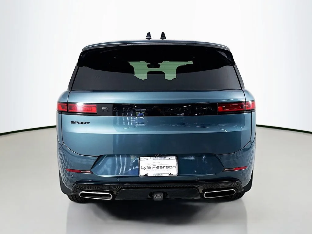 Certified Used 2024 Giola Green Metallic Land Rover Dynamic SE image 10