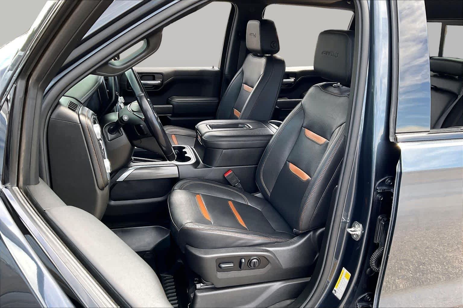 Used 2022 Dark Sky Metallic GMC AT4 image 7