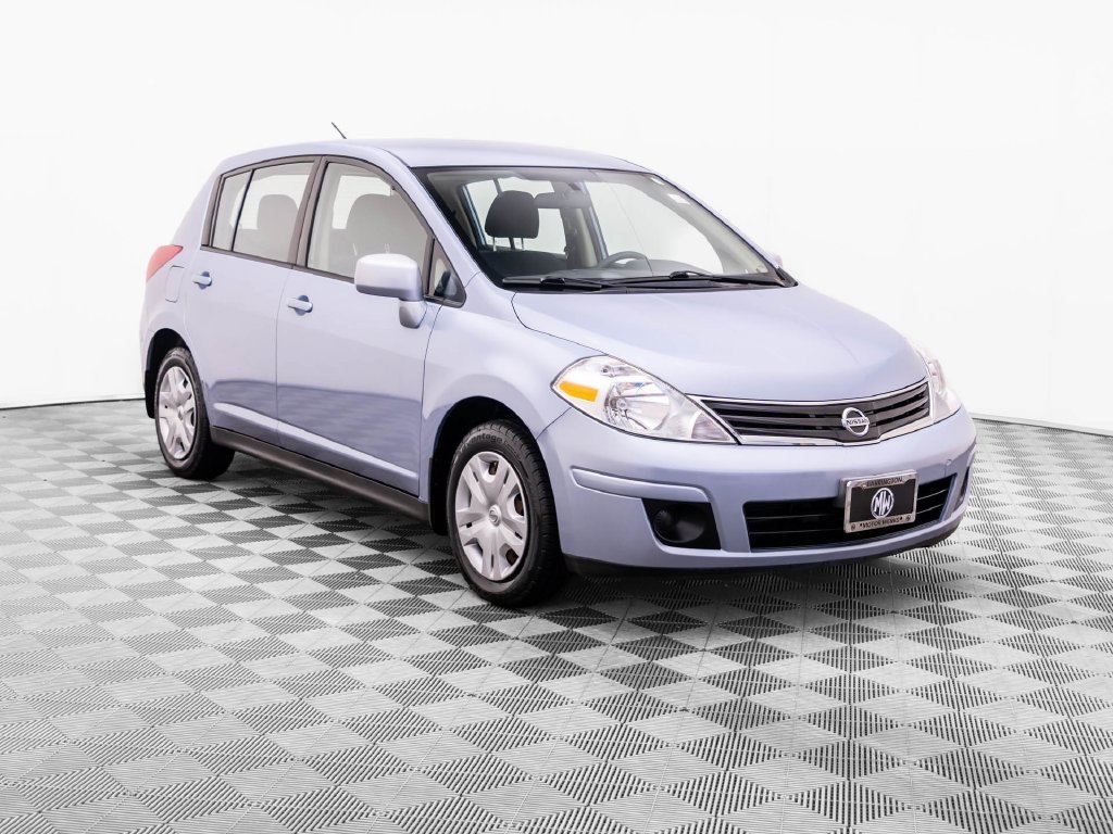 Used 2012 Arctic Blue Nissan 1.8 S image 10