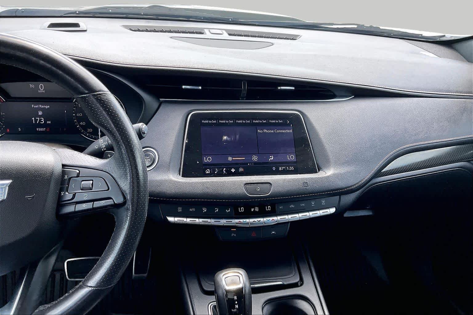 Used 2019 CRYSTAL WHITE TRICOAT Cadillac FWD Sport image 6