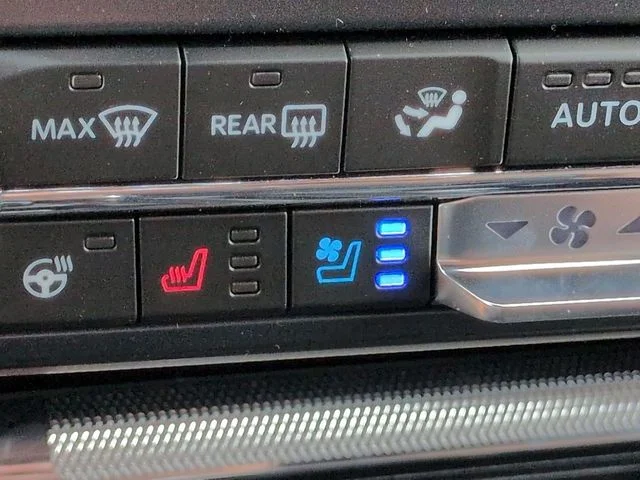 New 2026 Agate Black Metallic Ford King Ranch® image 22