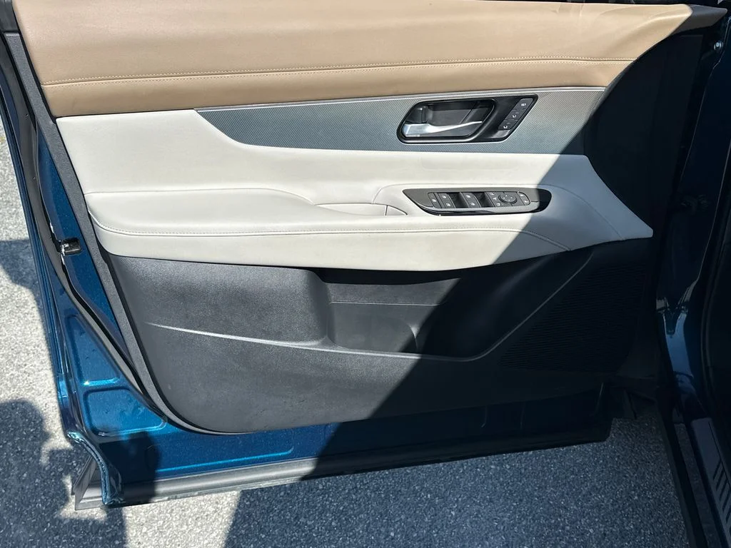 Used 2026 Blue Nissan Platinum image 10