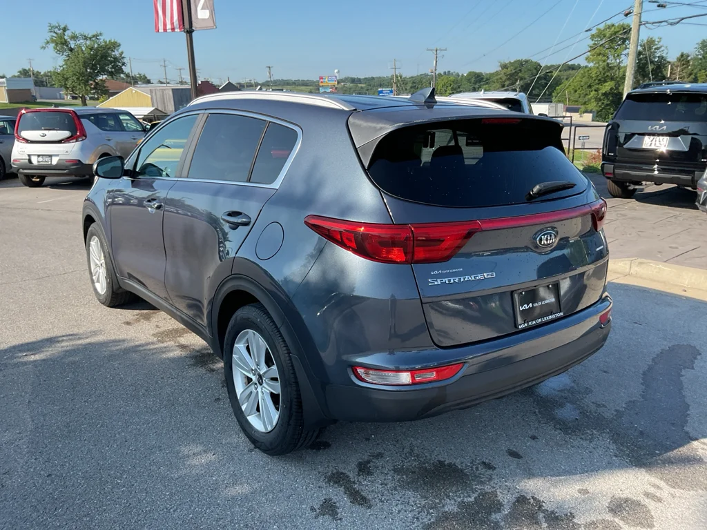 Used 2019 Pacific Blue Kia LX image 7