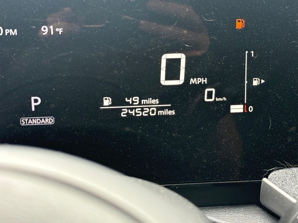 Used 2025 Gray Nissan SV image 7
