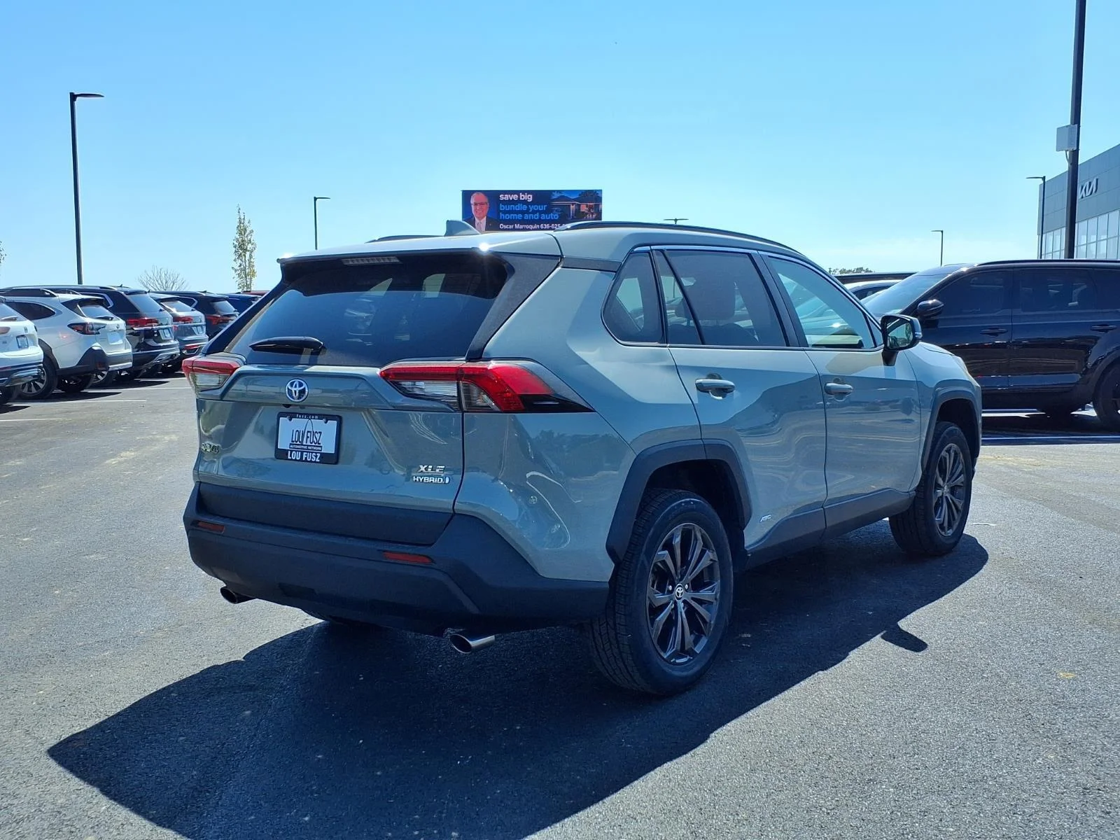 Used 2022 Lunar Rock Toyota XLE Premium image 26
