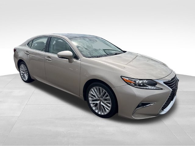 Used 2018 Beige Lexus 350 image 7