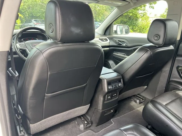 Used 2020 White GMC SLT image 38