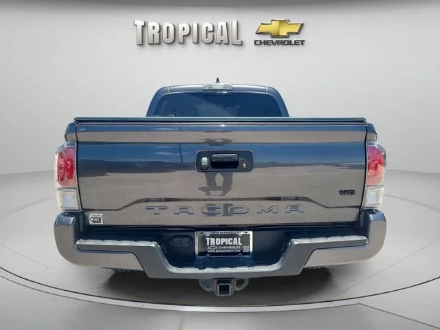 Used 2020 Gray Toyota SR5 image 4