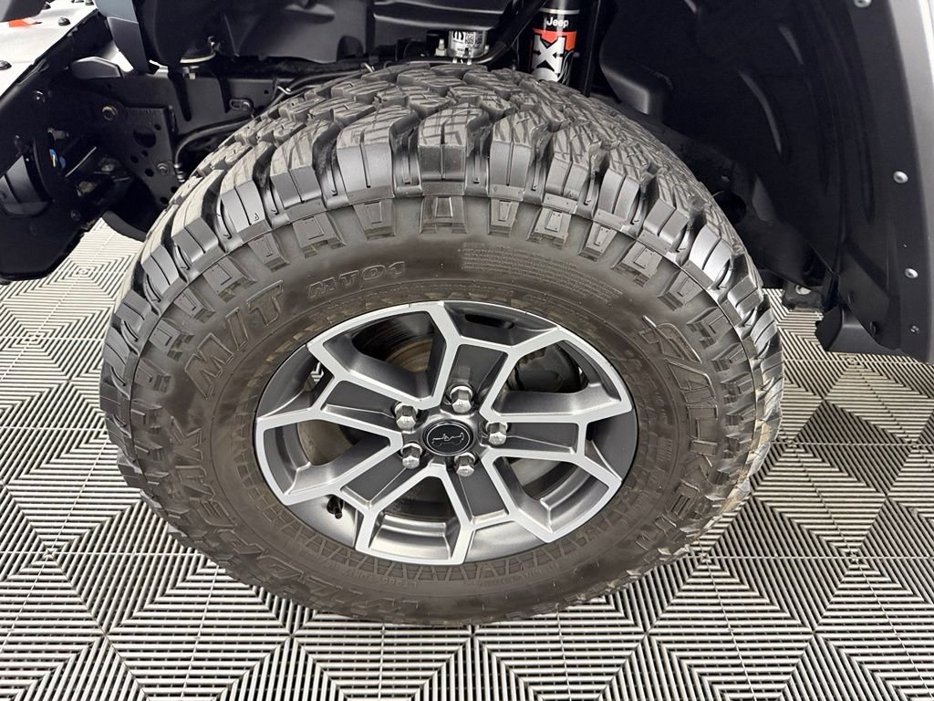 Certified Used 2024 Gray Jeep Mojave X image 11