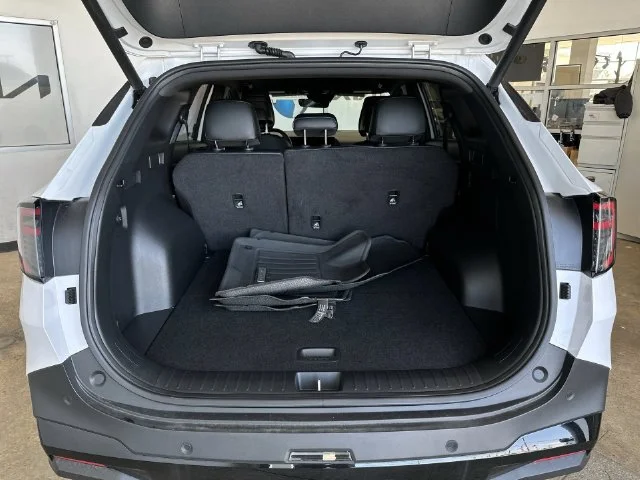 Used 2026 White Kia X-Line image 30