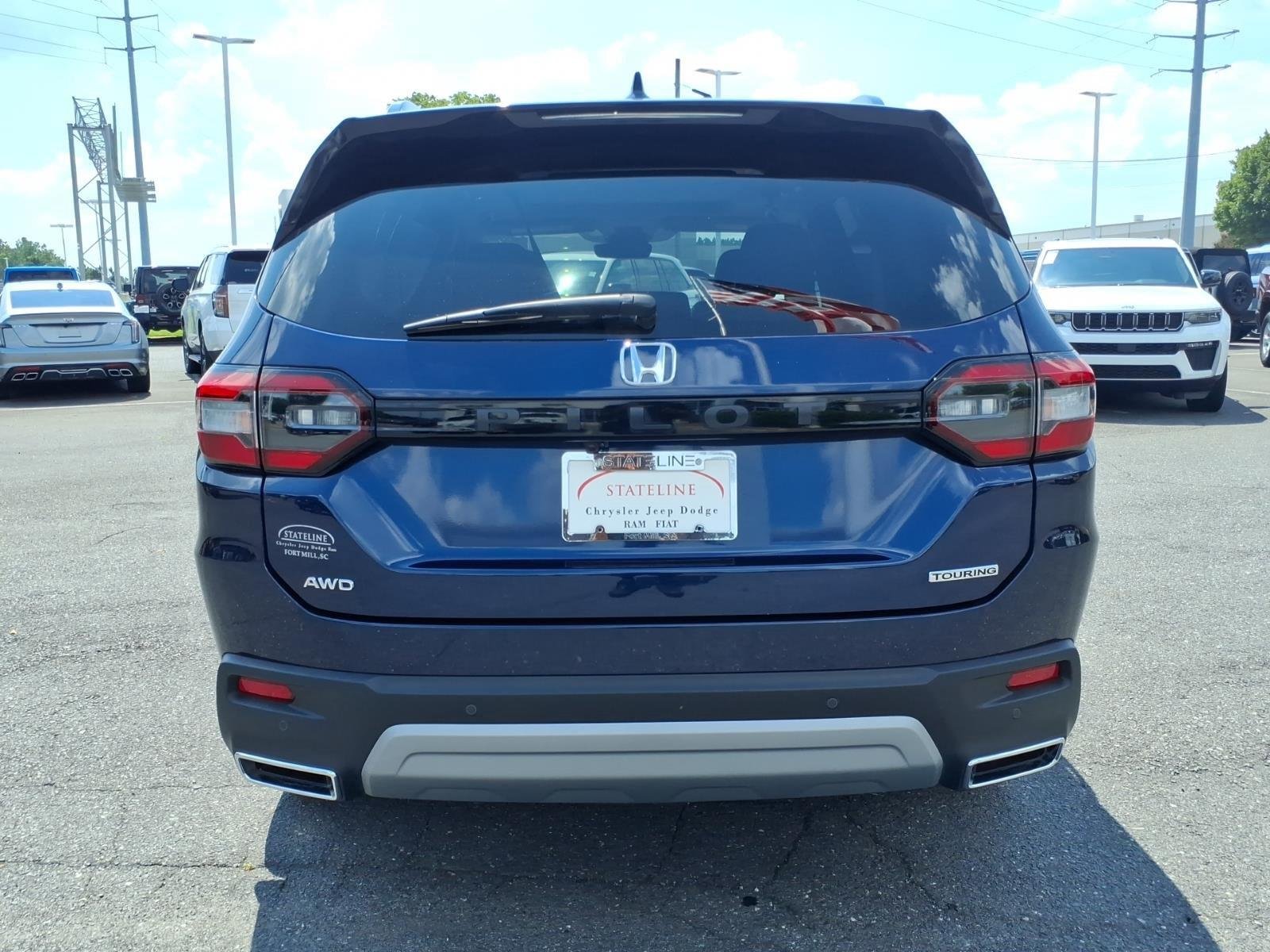 Used 2025  Honda TRG image 18