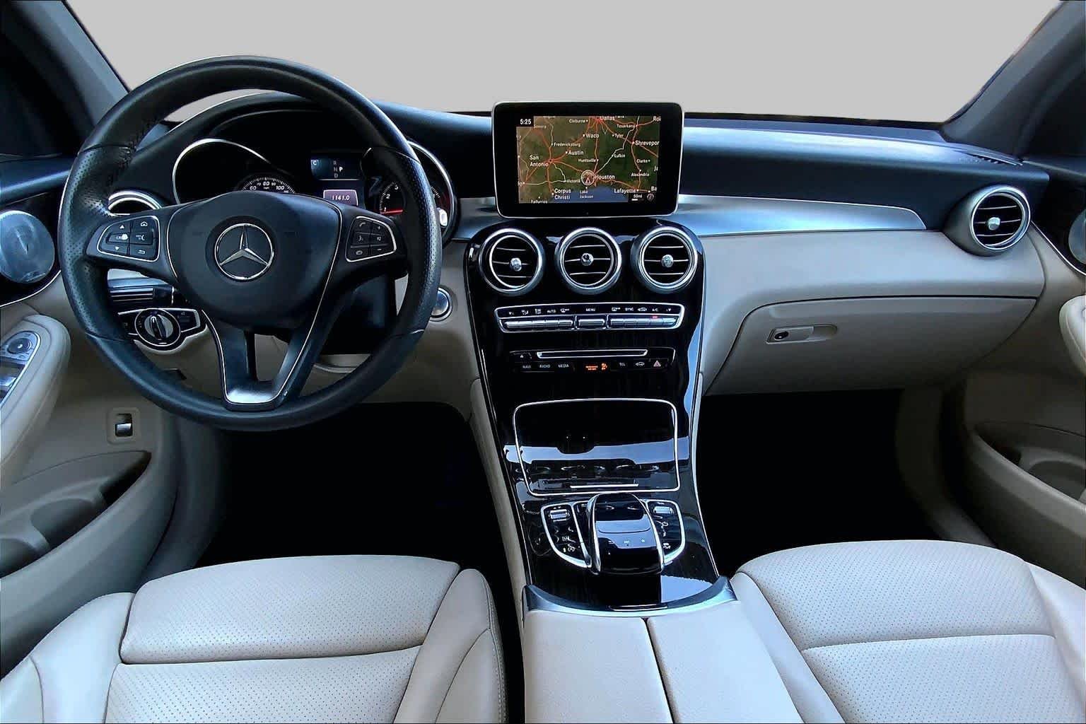 Used 2017 designo Cardinal Red Metallic Mercedes-Benz GLC 300 image 15