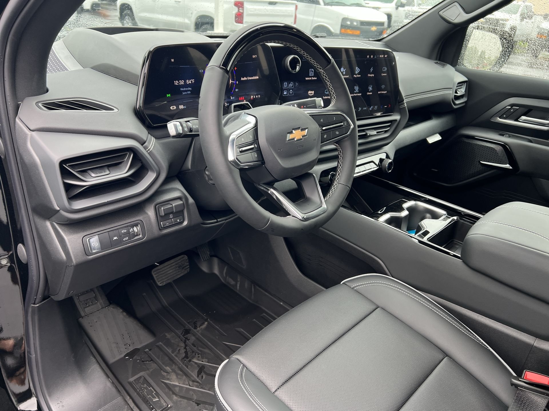 2025 Chevrolet Silverado EV LT - Photo 7