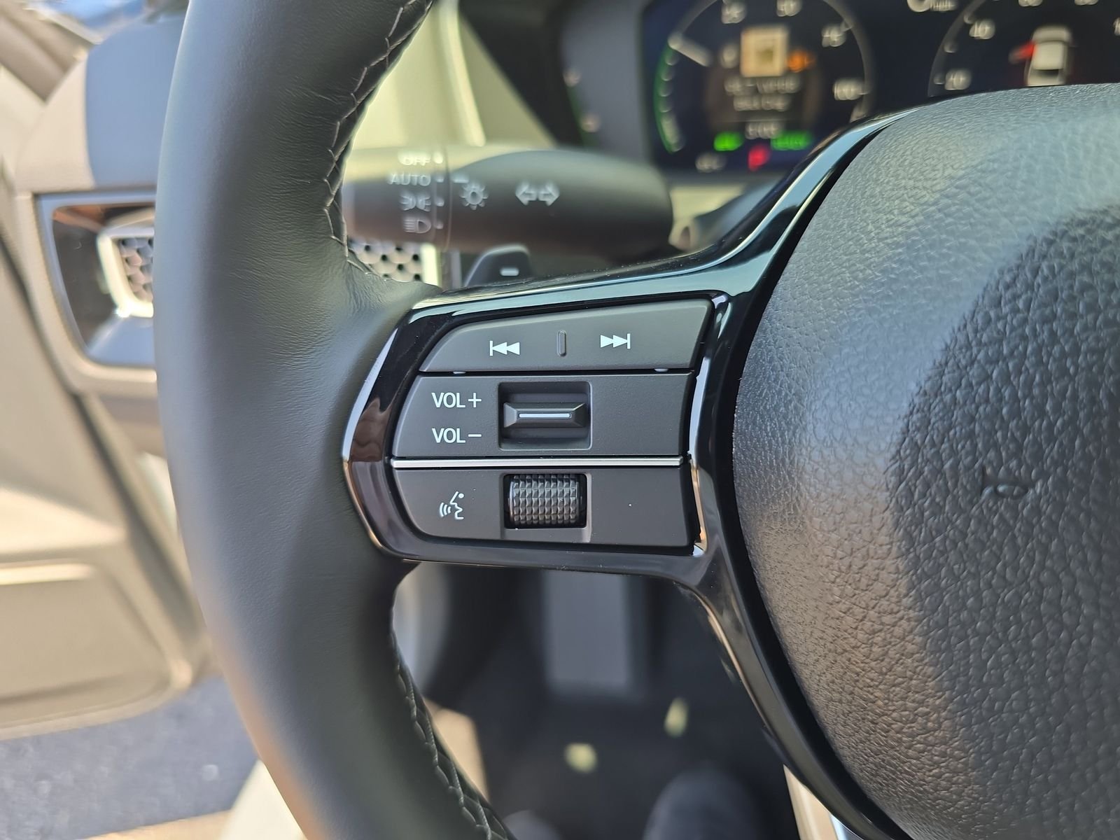 New 2026 Platinum White Pearl Honda Sport Touring image 25