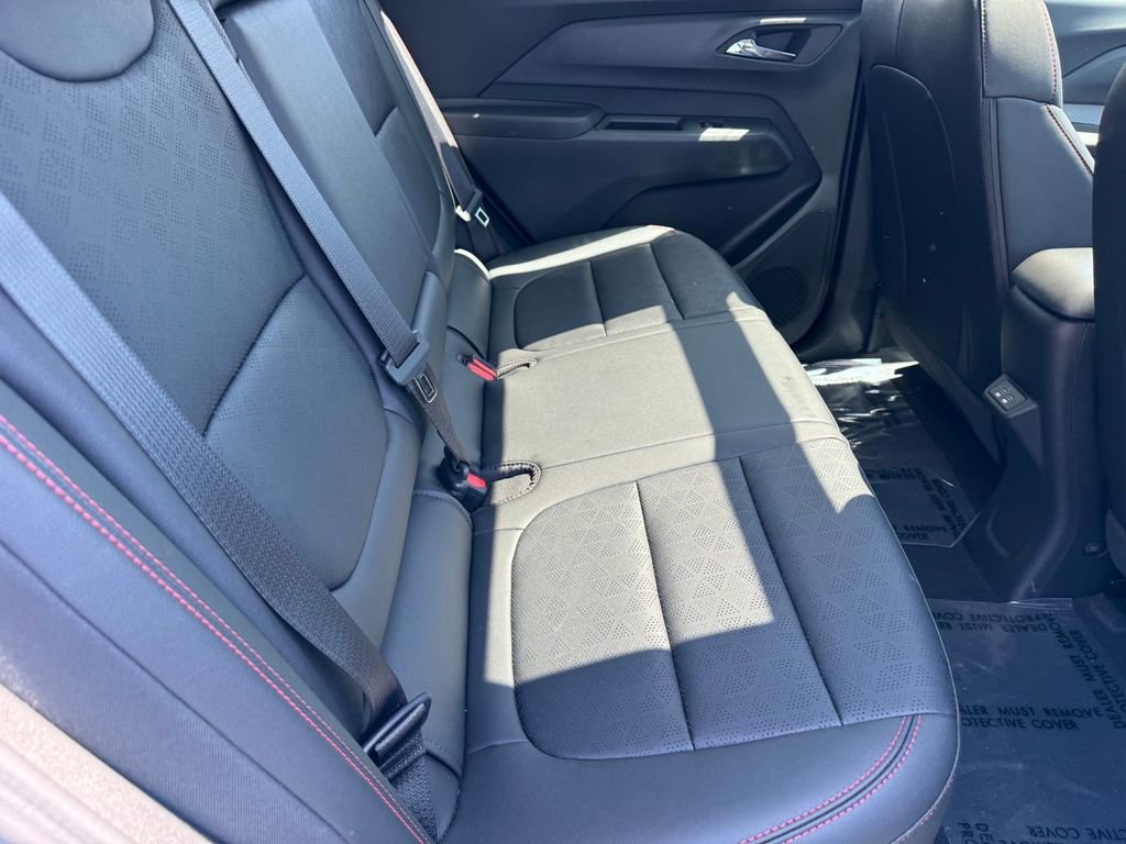 2027 Chevrolet Bolt RS - Photo 10