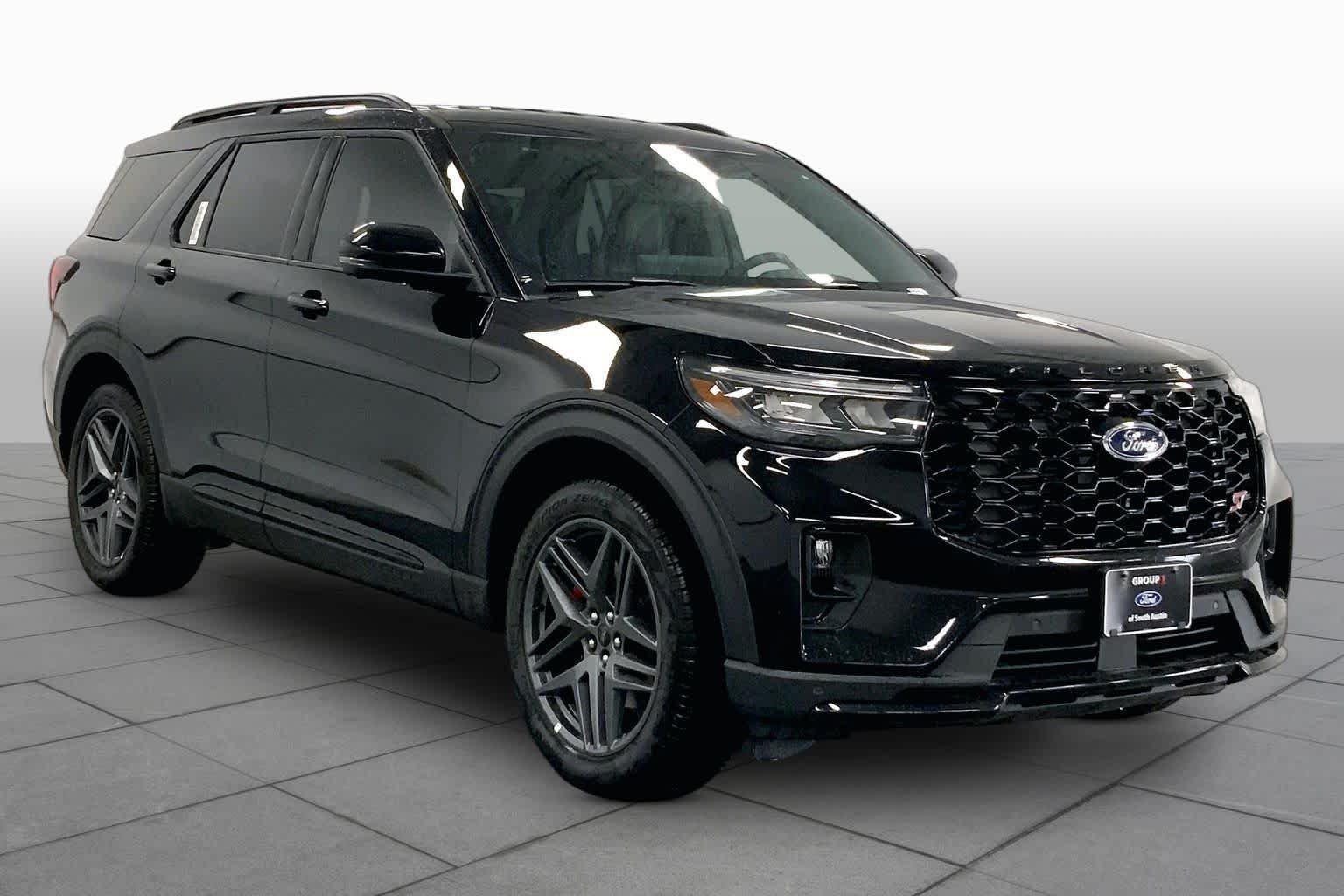 New 2026 Agate Black Metallic Ford ST image 2