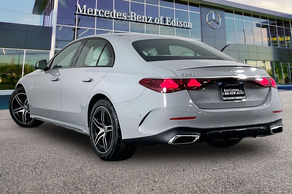 New 2026 MANUFAKTUR Alpine Grey Mercedes-Benz E 350 image 3