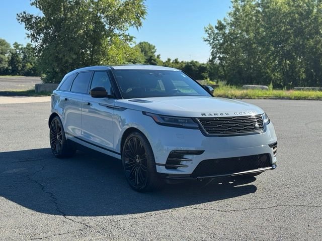 Certified Used 2024 Gray Land Rover Dynamic SE image 7