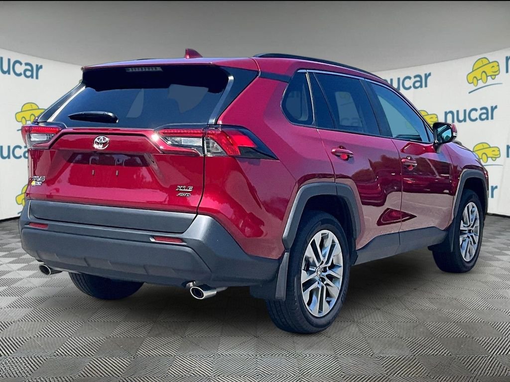 Used 2025 Red Toyota XLE Premium image 6
