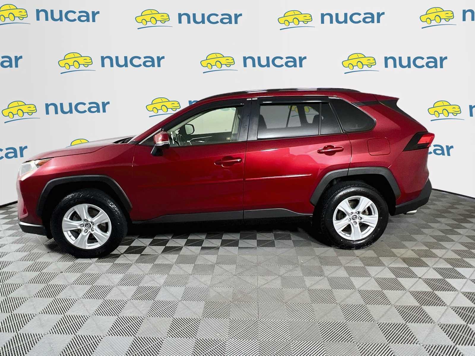 Used 2019 Ruby Flare Pearl Toyota XLE image 4
