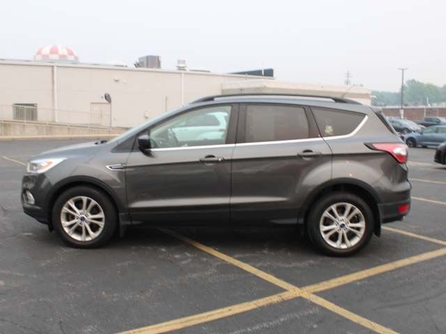 Used 2017 Magnetic Ford SE image 7
