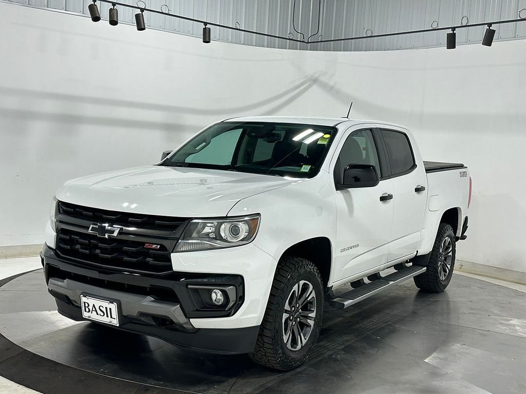 Used 2021 White Chevrolet Z71 image 8