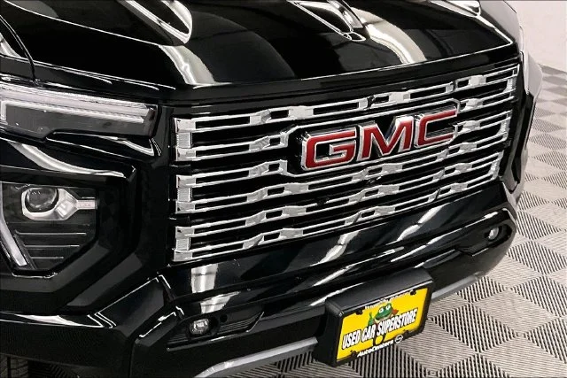 Used 2023 Onyx Black GMC Denali image 35