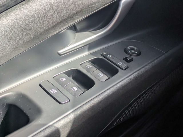 2024 Hyundai Elantra SEL - Photo 23