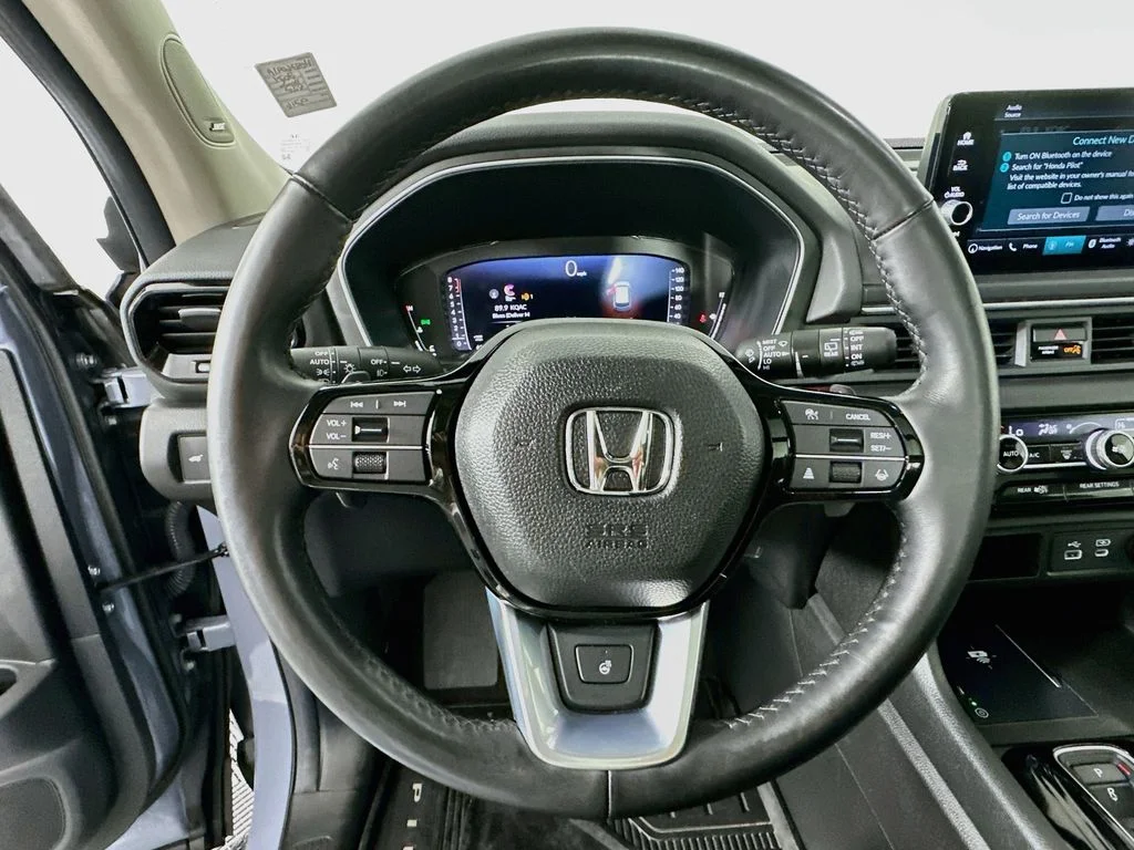 Used 2024 Sonic Gray Pearl Honda Elite image 12