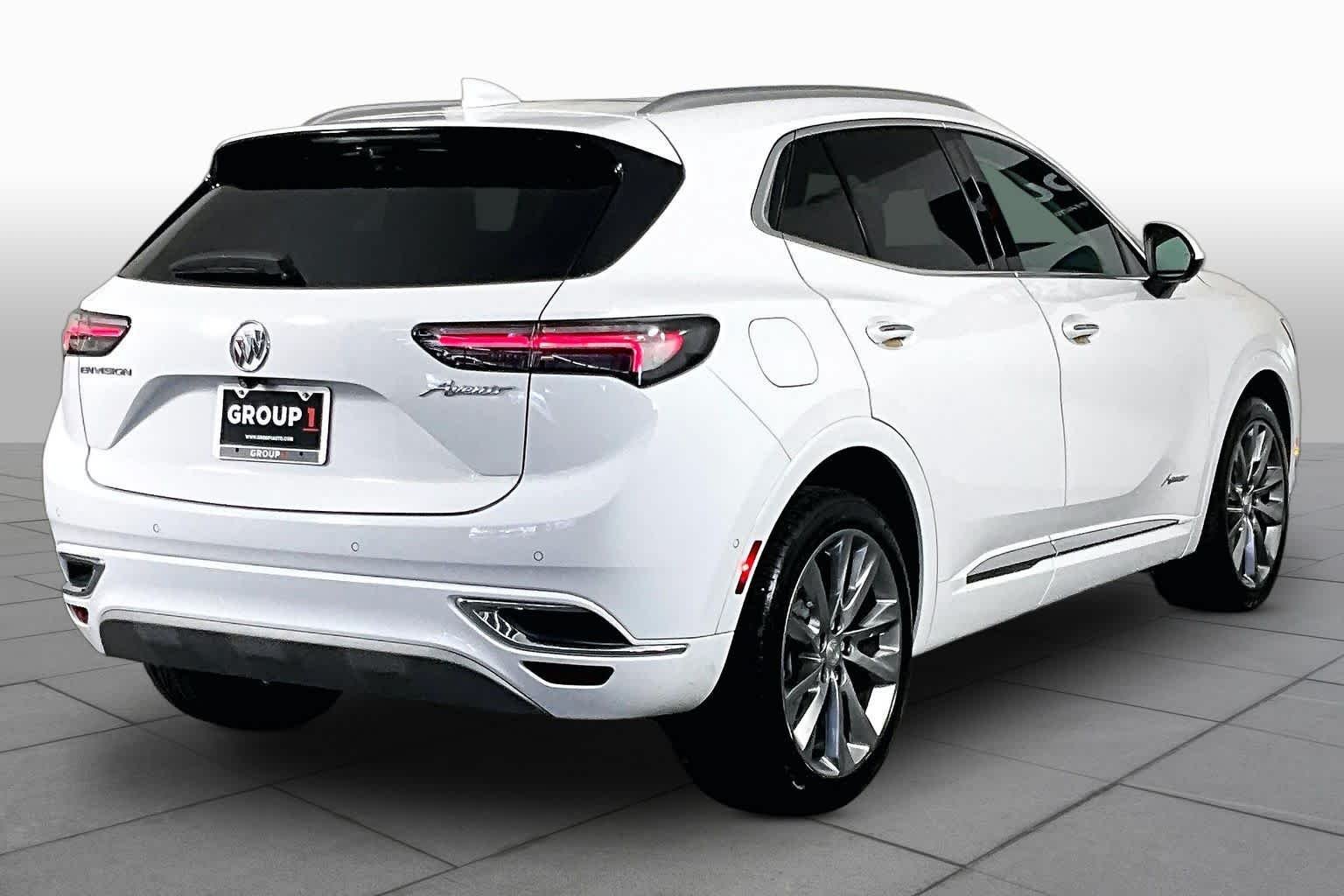 Used 2021 Summit White Buick Avenir image 13
