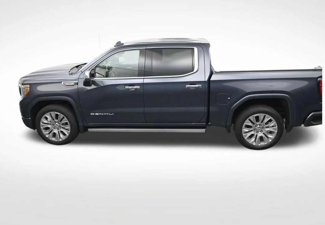 Used 2022 Blue GMC Denali image 28