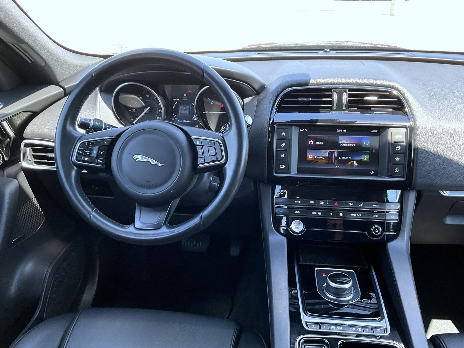 Used 2018 Black Jaguar 20d Premium image 14