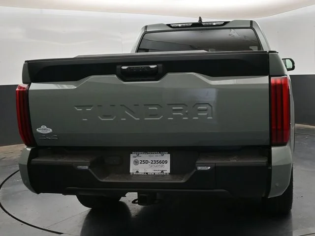 Used 2025  Toyota SR5 image 7