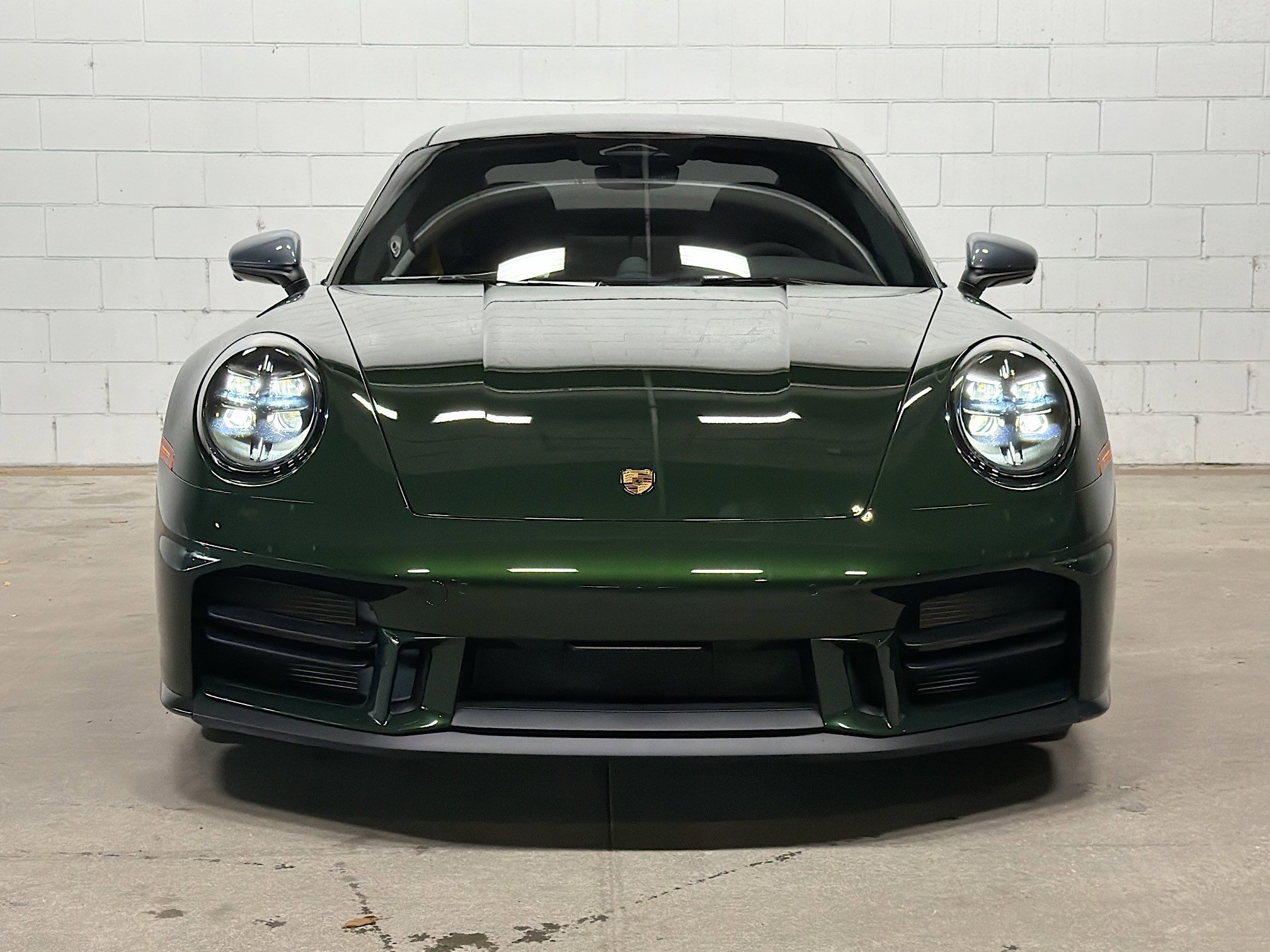 Certified Used 2026 Oak Green Metallic Neo Porsche Carrera T image 9