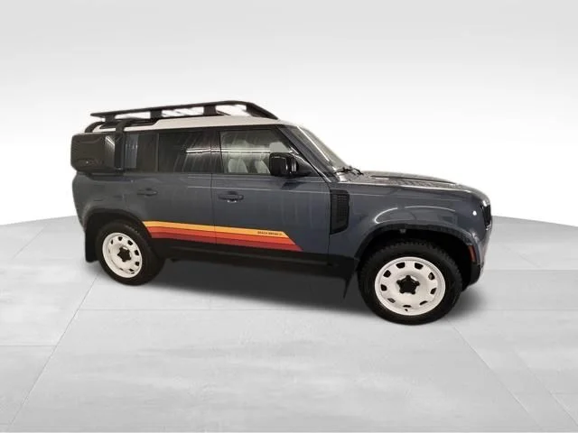 Used 2025 Tasman Blue Metallic Land Rover S image 4