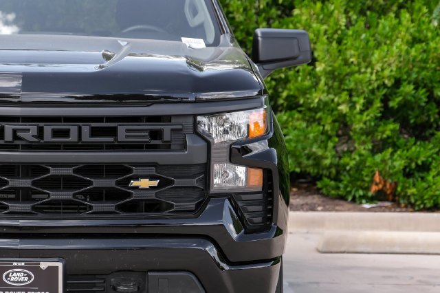 Used 2026 Black Chevrolet Custom image 51