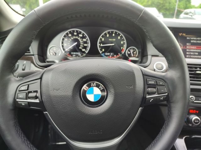 Used 2015 Silver BMW 528i xDrive image 16
