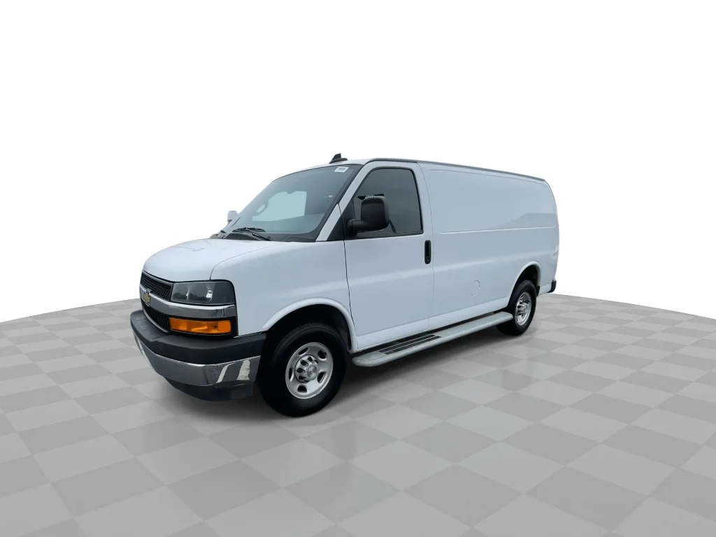 Used 2024 Summit White Chevrolet 2500 image 5