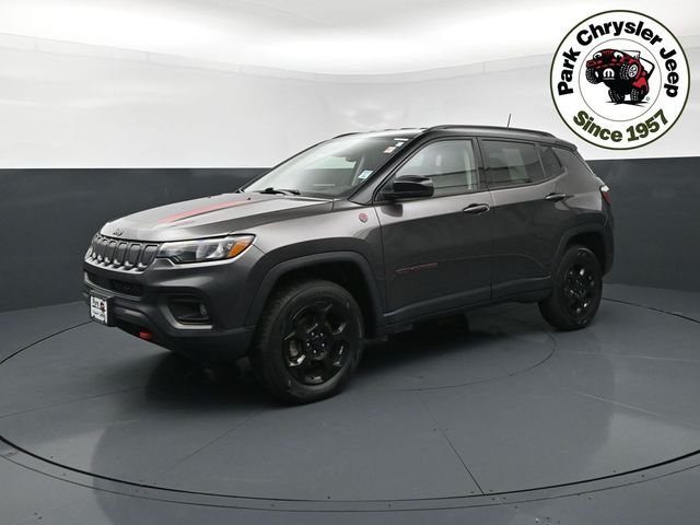 Used 2022 Jeep Compass Trailhawk with VIN 3C4NJDDB8NT234158 for sale in Burnsville, Minnesota